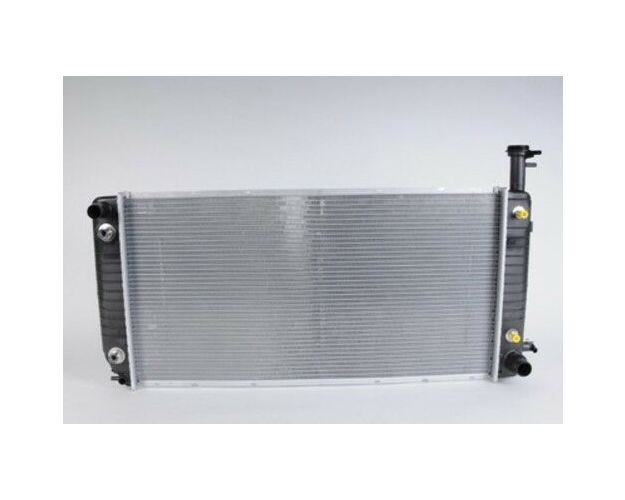 21764 Radiator for 2010-2017 Chevrolet Express 3500