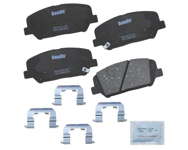 CFC1675 Disc Brake Pad Set for 2013-2015 Hyundai Veloster - Front
