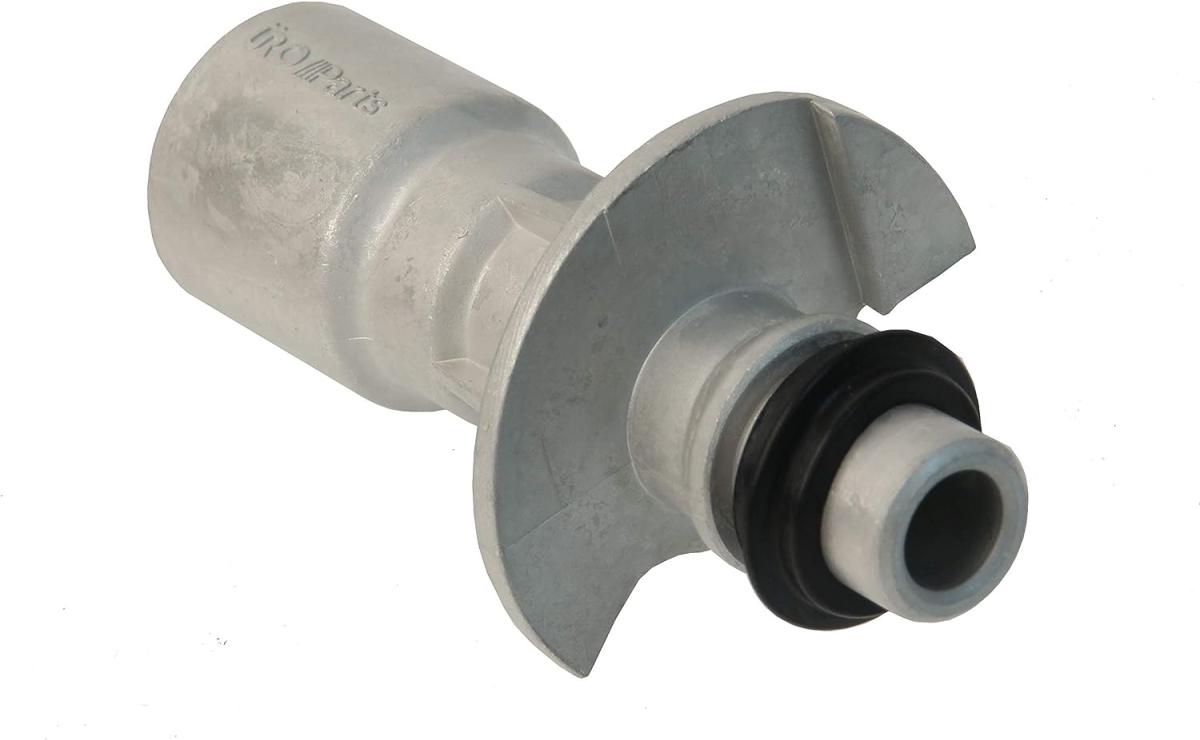 LR028136-PRM Engine Oil Cooler Pipe