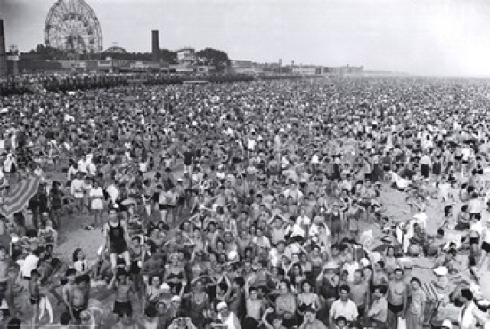 Coney Island Crowd Poster Print - 36 x 24 in.