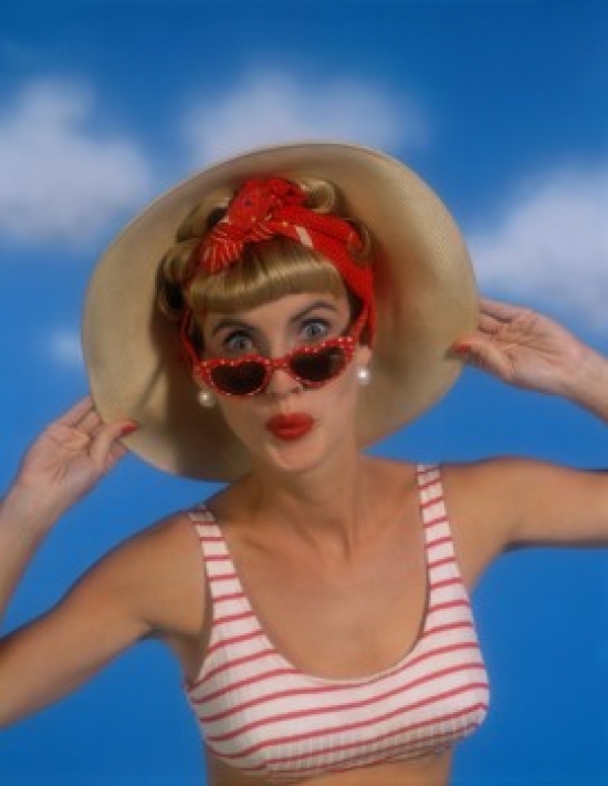 SAL294832 Portrait of a Mid Adult Woman Holding Her Sun Hat Poster Print - 18 x 24 in.