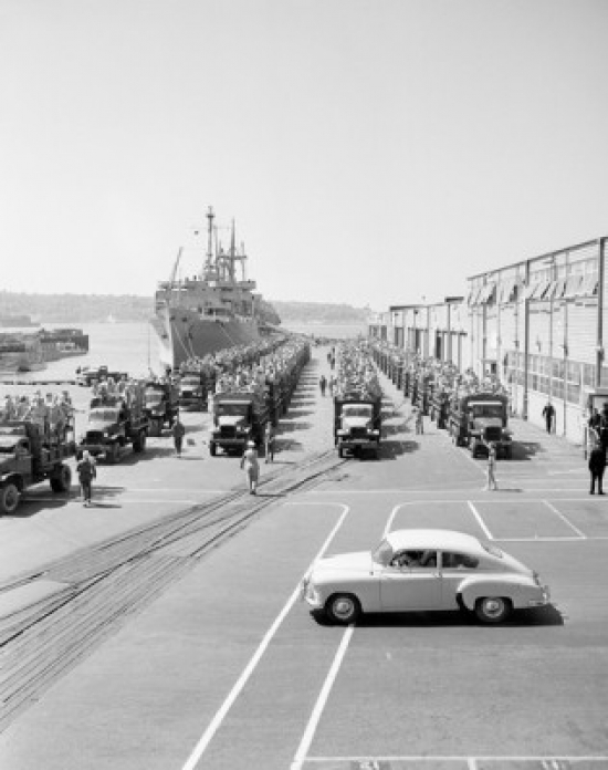 USA Washington State Seattle Troops Return From Korea Poster Print - 18 x 24 in.