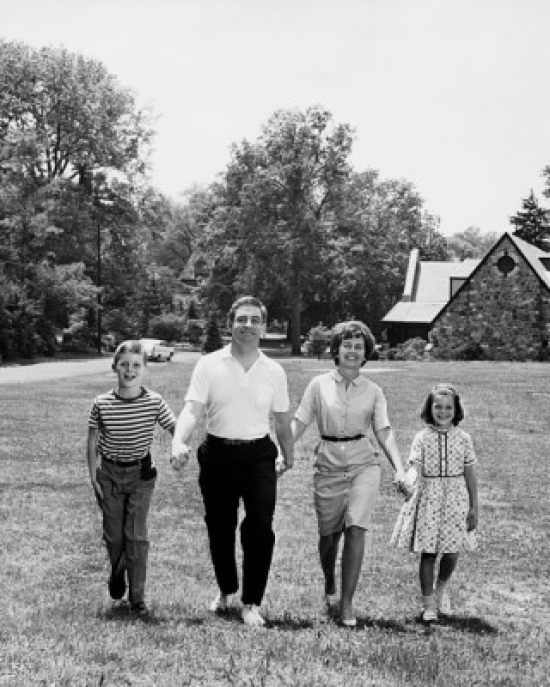 SAL2554387B Portrait of Parents & Their Children Walking on a Lawn Poster Print - 18 x 24 in.