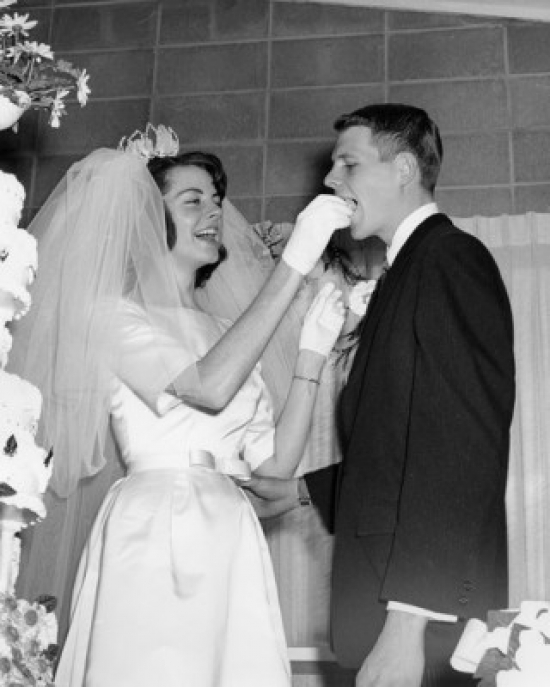 SAL2557535 Bride Feeding Cake to Groom Poster Print - 18 x 24 in.
