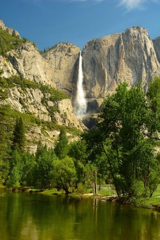 PDDUS05MHE0112 Upper Yosemite Falls Merced River Yosemite Np California Poster Print by Michel Hersen - 27 x 40 in.