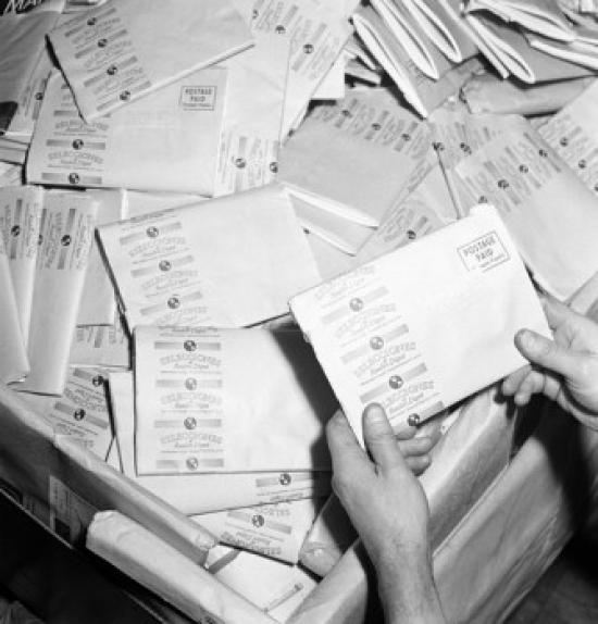USA Sorting Foreign Mail at U.S. Post Office Poster Print - 18 x 24 in.
