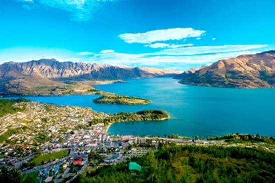 PDDAU02MGL0004 View Towards Queenstown South Island New Zealand Poster Print by Miva Stock - 26 x 17 in.