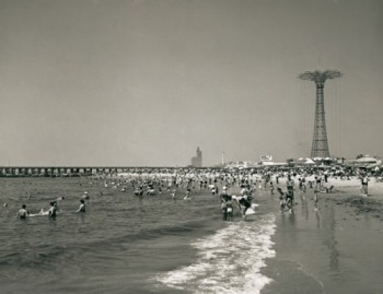 USA New York State New York City Coney Island Tourists on Beach Poster Print - 18 x 24 in.