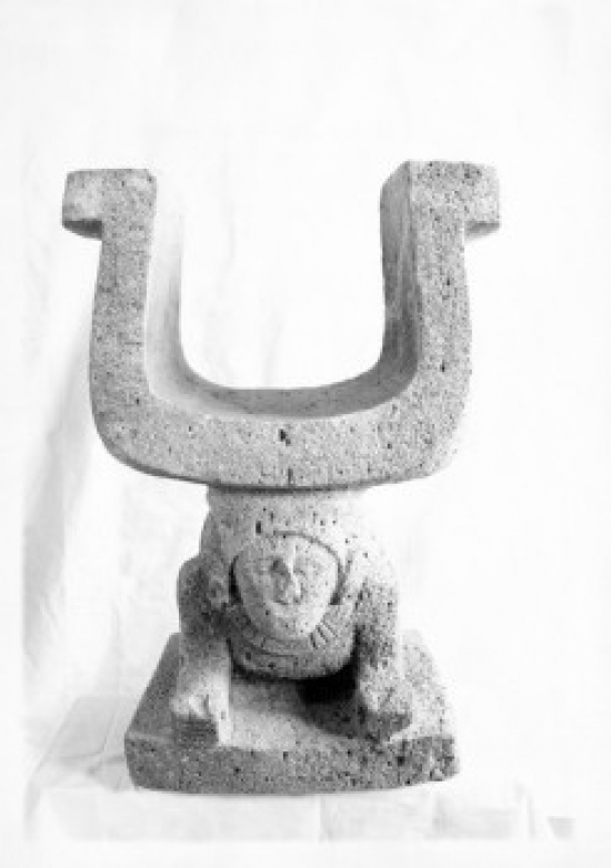 SAL9953696 Native American Statue Stone USA New York Heye Center National Museum of the American Indian Poster Print - 18 x 24 in.
