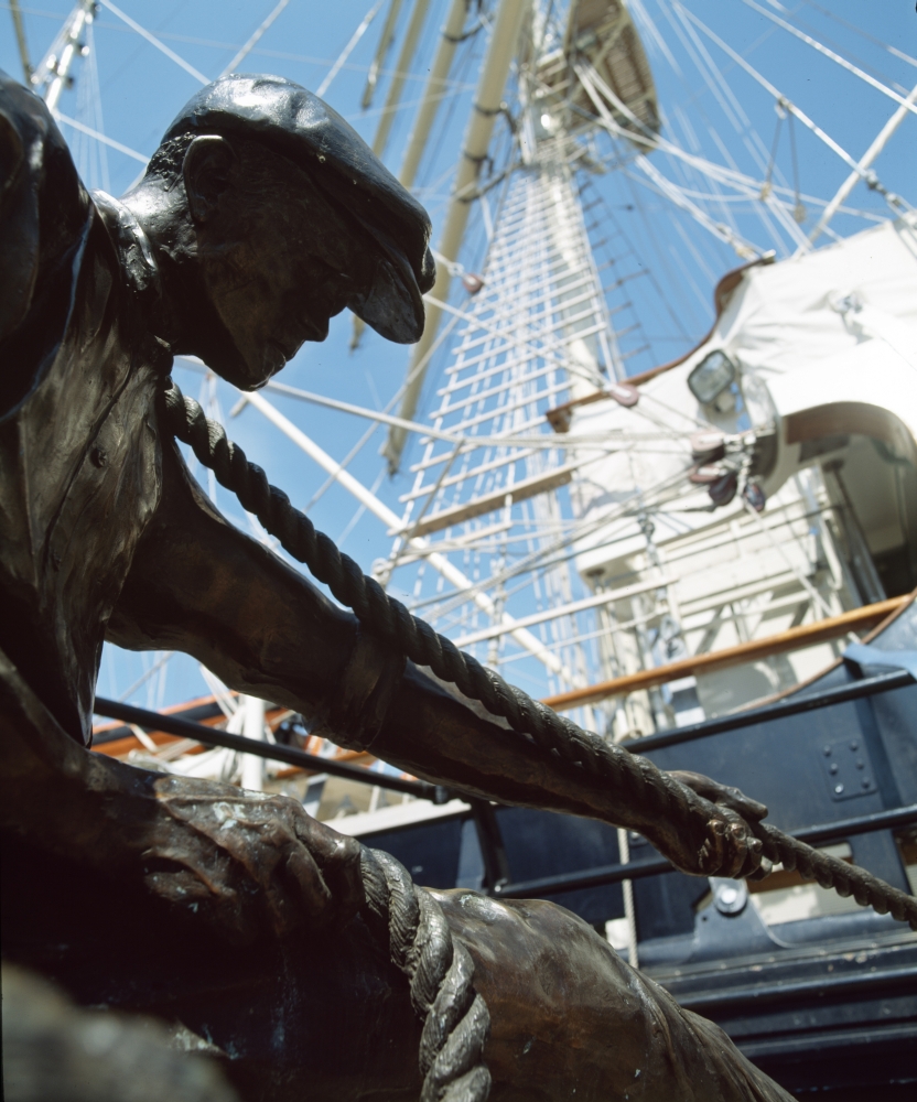 DPI1809283 Sir John Rogersons Quay Dublin Ireland - Stevadore Sculpture & Ship Poster Print by The Irish Image Collection, 13 x 16