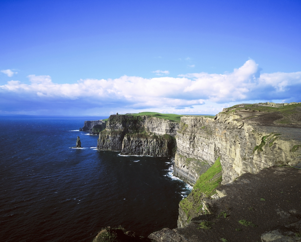 DPI1803414 Cliffs of Moher Co Clare Ireland Poster Print by The Irish Image Collection, 17 x 13