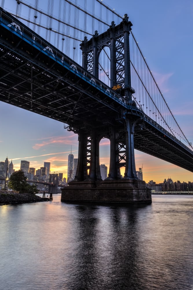 Manhattan Bridge & Nyc Skyline At Sunset Brooklyn Bridge Park - 12 x 19