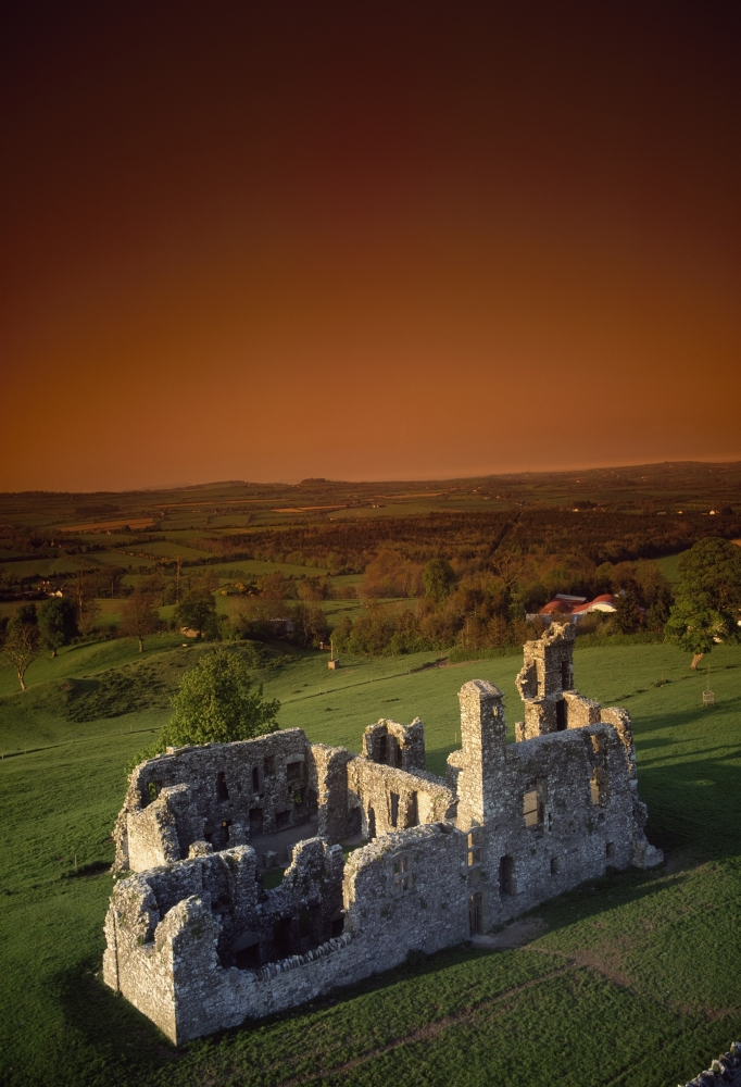 DPI1843082LARGE High Angle View of An Old Ruin with Expansive Landscape in The Background Poster Print, Large - 24 x 36