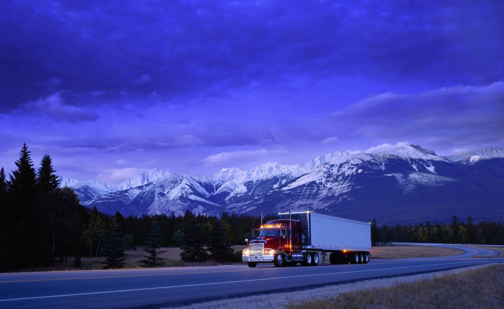Semi-Trailer Truck Poster Print, 17 x 10