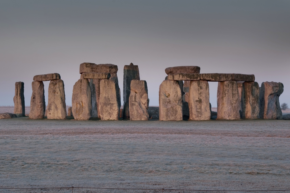 Stonehenge Wiltshire Uk Poster Print, 19 x 12