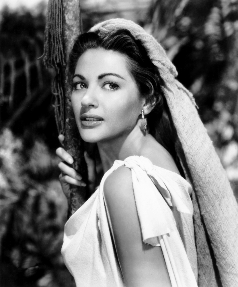 Everett Collection EVCMBDTECOEC118H The Ten Commandments Yvonne De Carlo 1956 Photo Print, 8 x 10