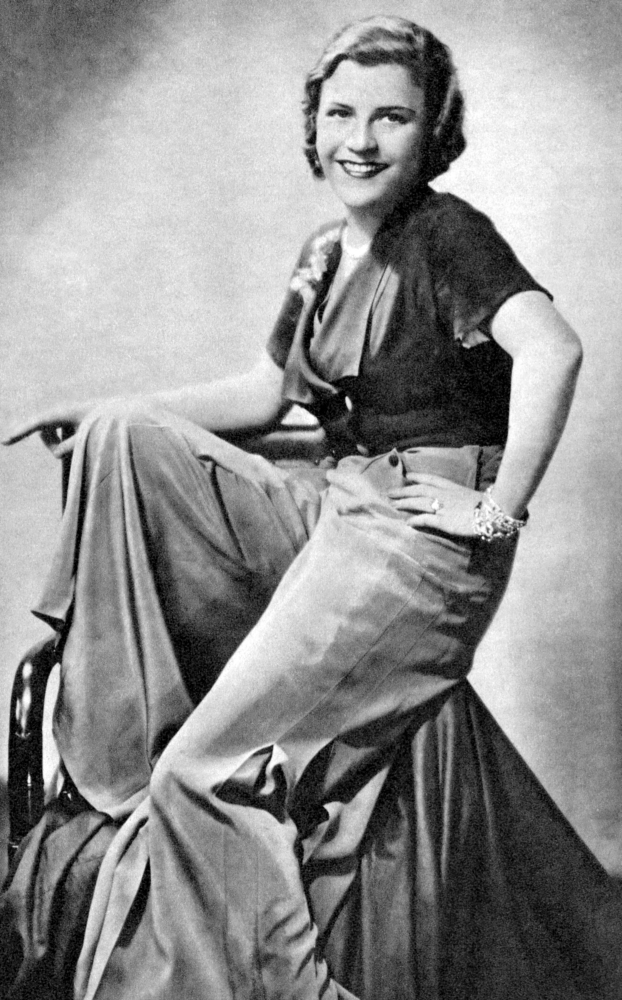 Everett Collection EVCPBDREMUEC002H Renate Muller Aka Renate Mueller Early 1930S Photo Print, 8 x 10