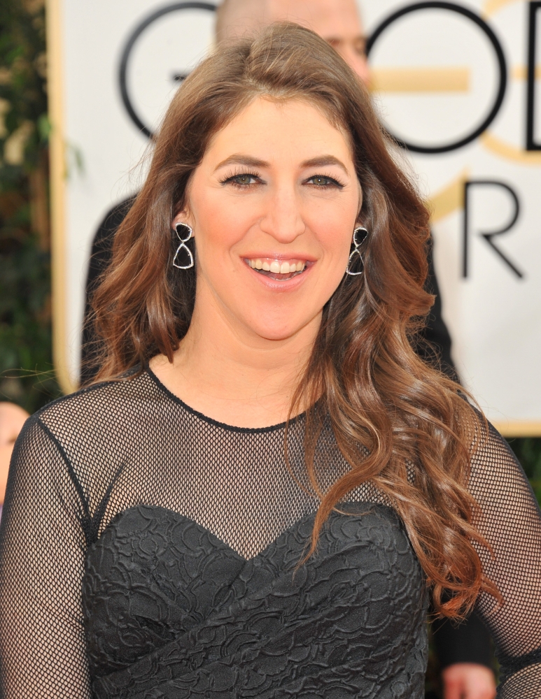 Picture of   Mayim Bialik At Arrivals for 71St Golden Globes Awards - Arrivals 2 The Beverly Hilton Hotel Beverly Hills Ca January 12 2014 Photo by Linda Wheeler Photo Print&#44; 16 x 20 - Large