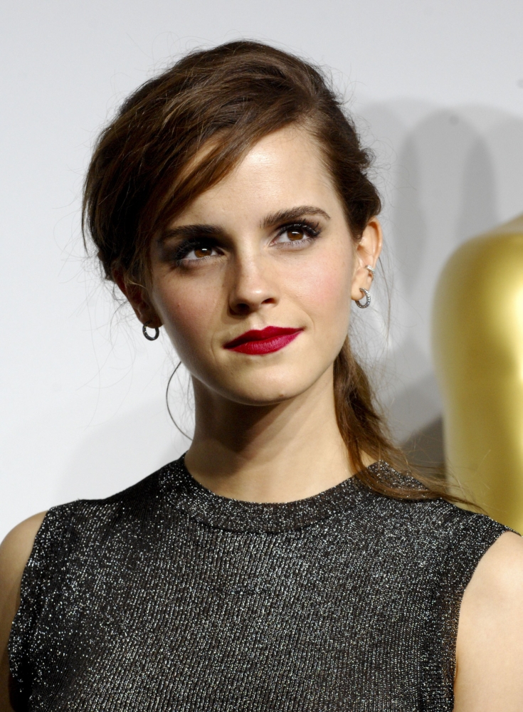 Everett Collection EVC1402H18UH128H Emma Watson In The Press Room for The 86th Annual Academy Awards - Press Room - Oscars 2014 Photo Print, 8 x 10