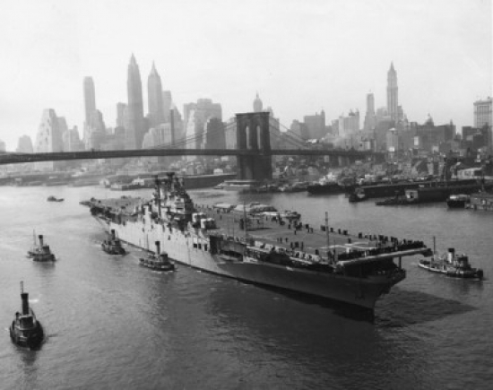 High Angle View of An Aircraft Carrier Uss Leyte - Cv-32 Brooklyn Bridge New York City New York State USA Poster Print - 18 x 24