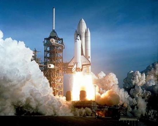 Bentley Global Arts PDX393587SMALL Launch of The First Flight of Space Shuttle Columbia 1981 Poster Print by Nasa, 8 x 10 - Small