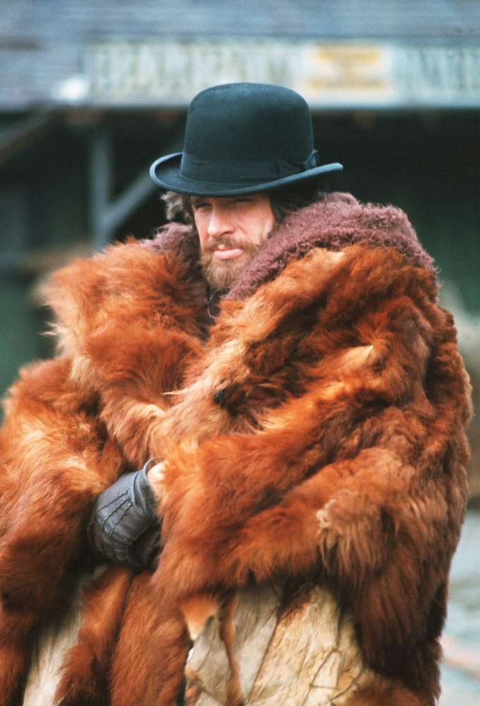 Everett Collection EVCMCDMCANEC007HLARGE Mccabe & Mrs. Miller Warren Beatty 1971 Photo Print, 16 x 20 - Large