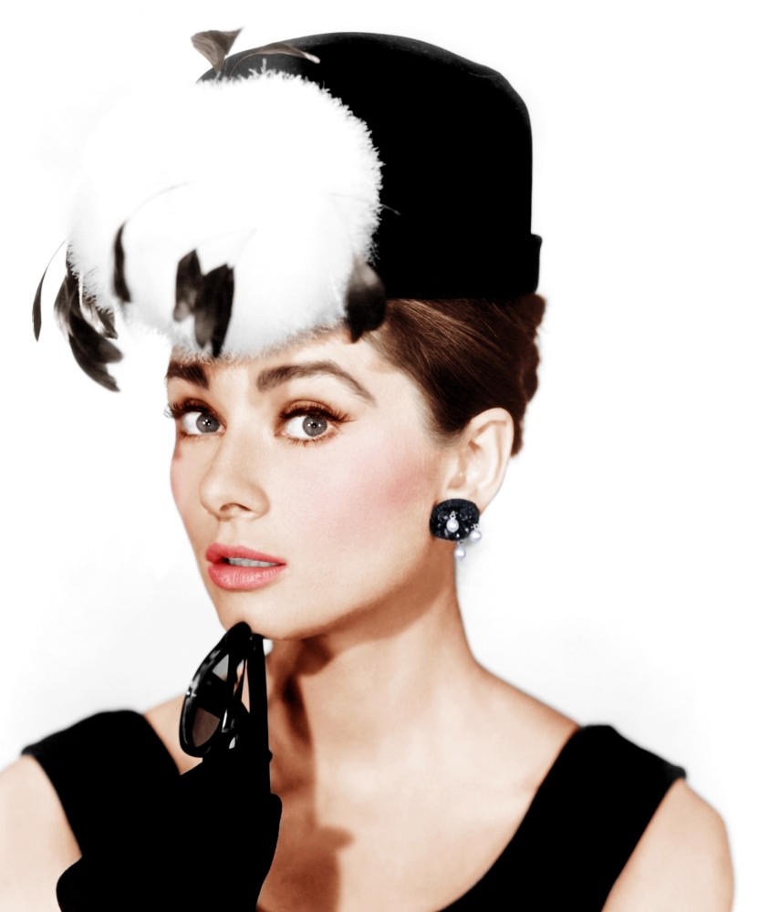 Everett Collection EVCM8DBRATEC011H Breakfast At Tiffanys Audrey Hepburn 1961 Photo Print, 8 x 10