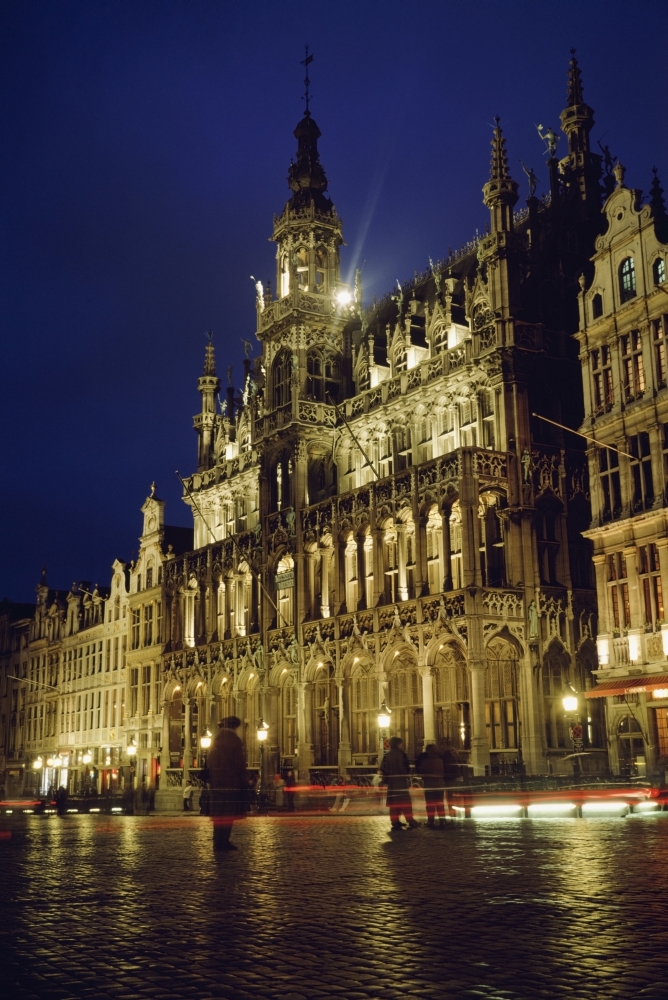 Grand Place Poster Print, 24 x 36 - Large
