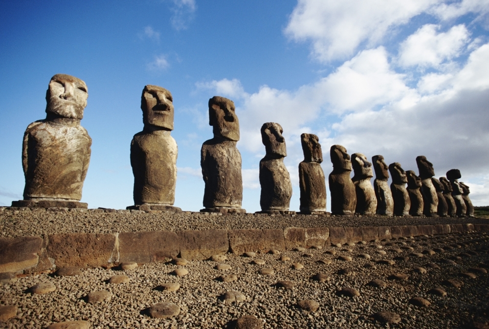 Ahu Tongariki Poster Print, 34 x 22 - Large