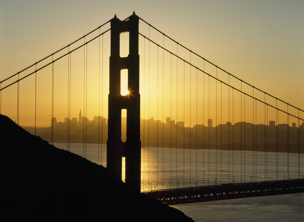 DPI1884504 Yellow Sunrise Behind The Golden Gate Bridge with Skyline Behind Poster Print, 18 x 13