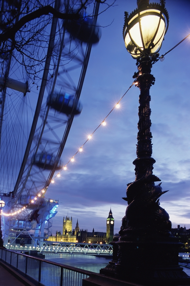 London Eye At Night Poster Print - 24 x 38 - Large