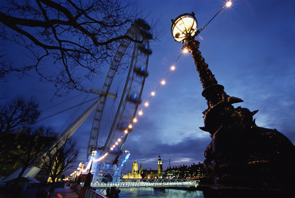 London Eye At Night Poster Print - 38 x 24 - Large