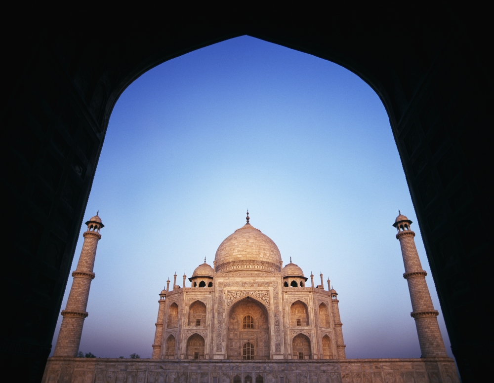 The Taj Mahal At Dawn As Seen Through Archway Poster Print - 17 x 13