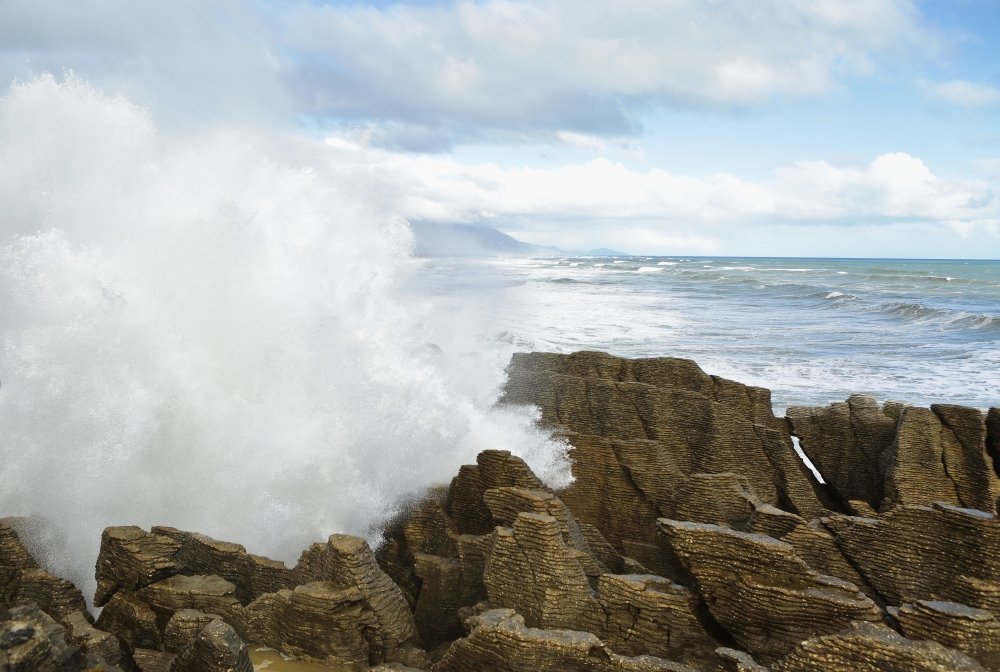 DPI12278888 The Punakaiki Blowholes on The West Coast of The South Island - New Zealand Poster Print - 18 x 12 in.