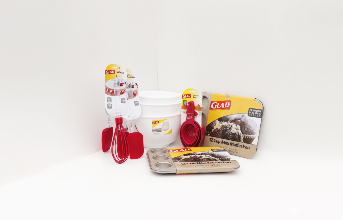 Picture of Pivot Direct PD-GLD-MMCK-RD Glad Mini Muffin & Cupcake Kit&#44; Red & White