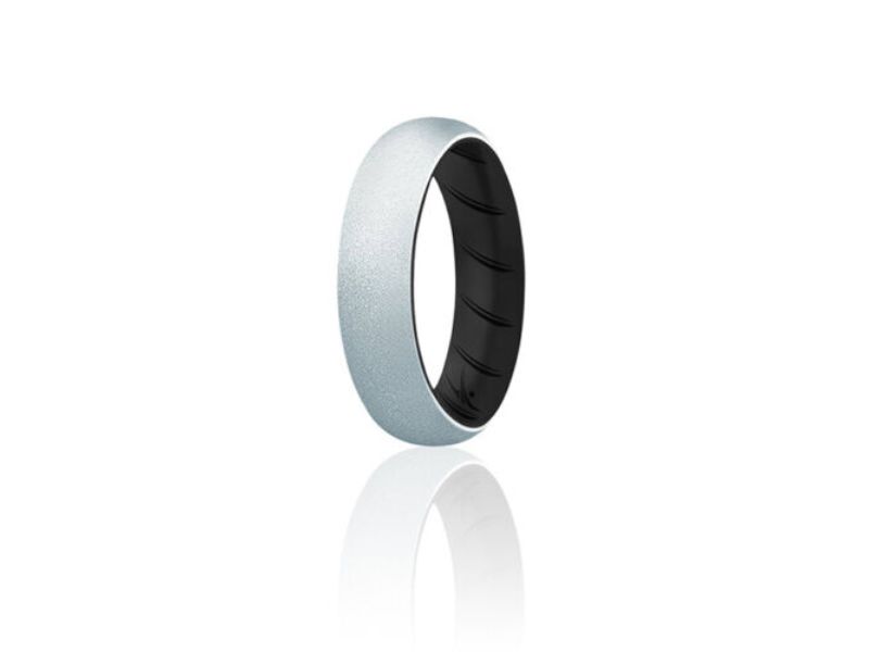 I0118926 4 x 7 mm Womens Silicone Wedding BR Solid Ring Set, Black & White