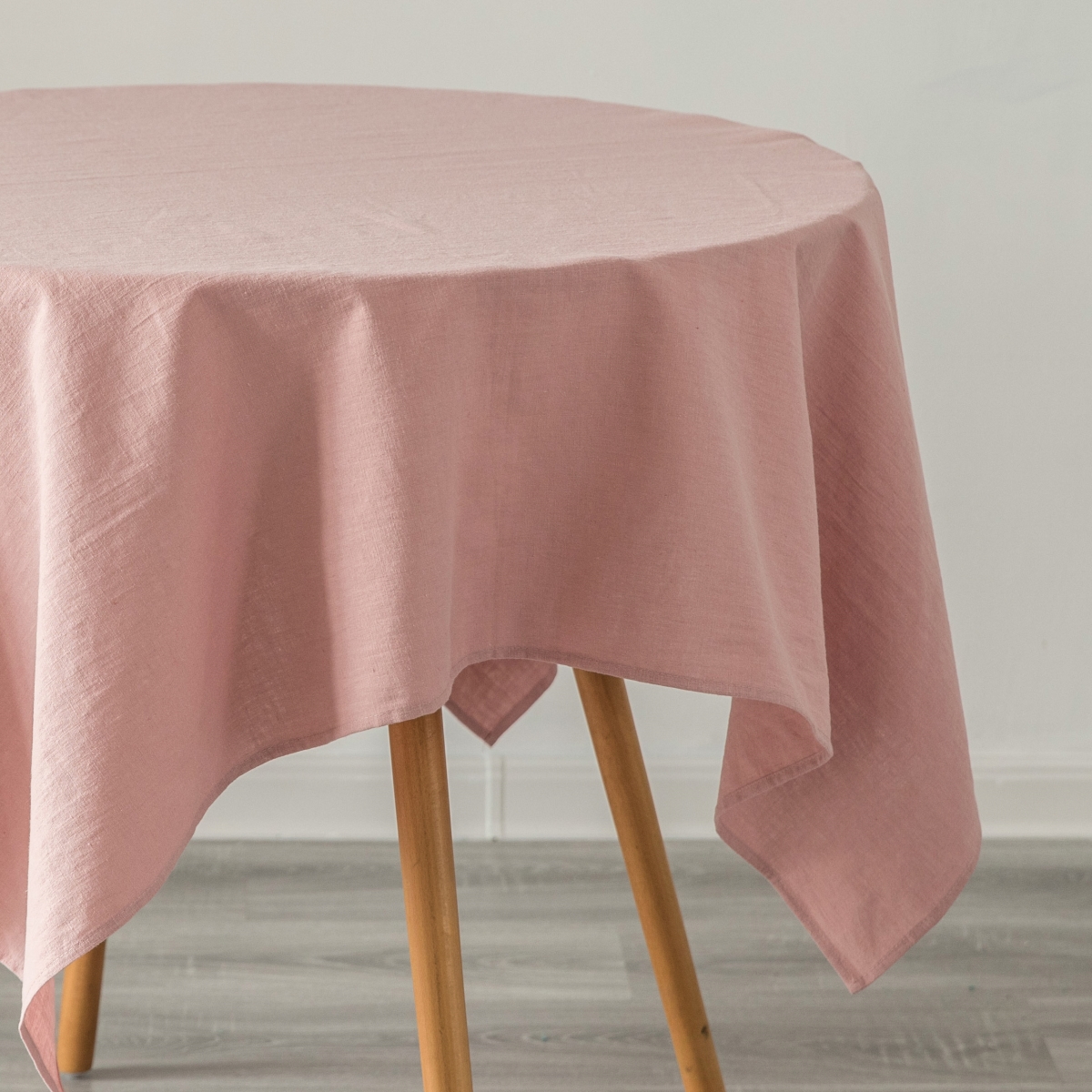 Picture of Deerlux QI003989.5270.PK 52 x 70 in. 100 Percent Pure Linen Solid Color Washable Tablecloth, Pink - Rectangle