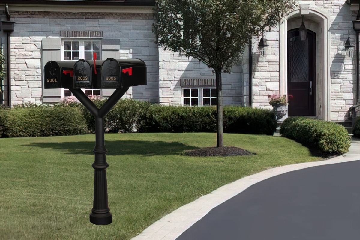 PENPST3-800-E1 Penfield Triple Mailbox Post System, Decorative Fluted Base with 3 E1 Economy Mailboxes - Black