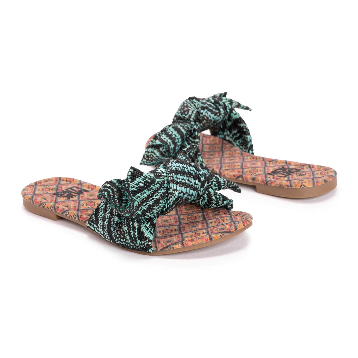 MUK LUKS