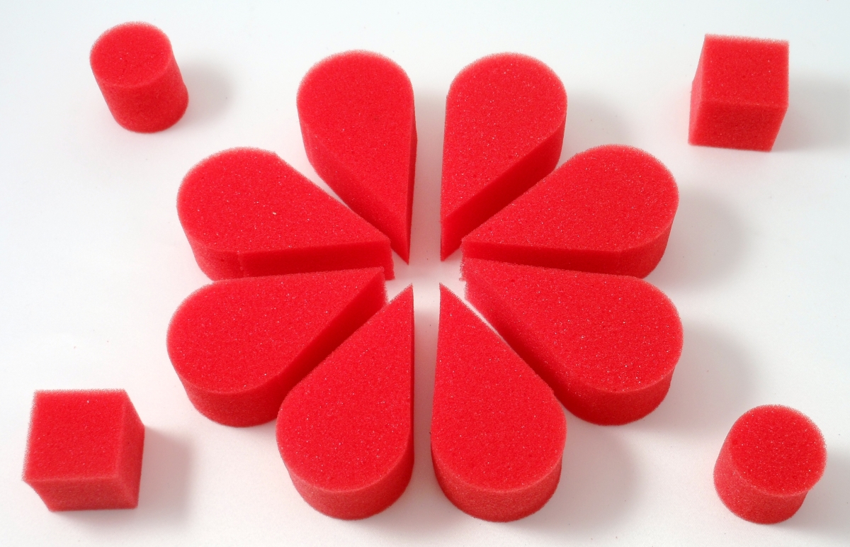 Petal Sponge, Red - Pack of 8