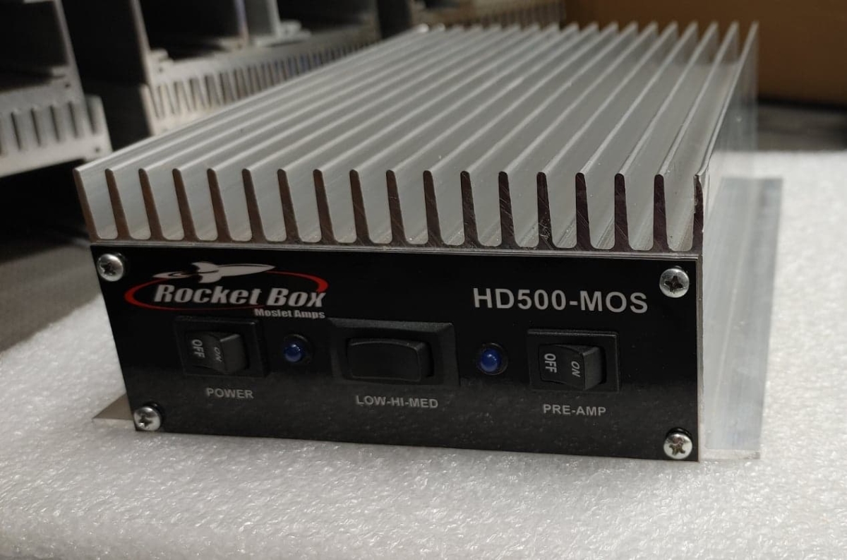 011281 Rocketbox 500 High Drive CW/AM/SSB Transmitter
