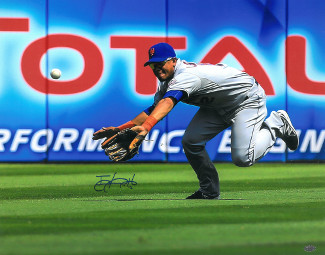 Picture of Athlon CTBL-016372 Juan Lagares Signed New York Mets Photo - Diving Catch - 16 x 20