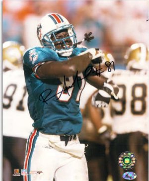 CTBL-000088a 8 x 10 in. Randy Mcmichael Signed Miami Dolphins Photo