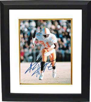 Picture of Athlon CTBL-BW1730 Alvin Harper Signed Tennessee Vols 8 x 10 Photo Custom Framed