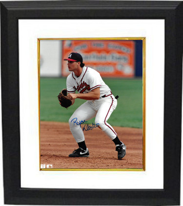 Picture of RDB Holdings & Consulting CTBL-BW18451 8 x 10 Ryan Klesko signed Atlanta Braves Photo Frame - Fielding Hand in Glove