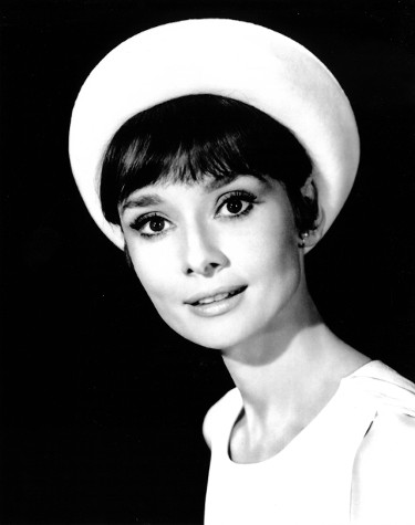 CTBL-022160 Audrey Hepburn Unsigned Vintage B&W 8 x 10 Photo