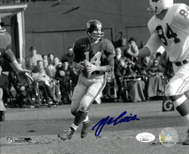 CTBL-ja9937 YA Tittle Signed New York Giants Passing 8 x 10 in. B&W Photo- JSA Hologram