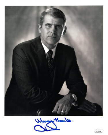 CTBL-024320 Oliver North Signed 1990 B&W 8 x 10 in. Photo Many Thanks- JSA Hologram No.EE41588 USMC Lt Col & National Security Council