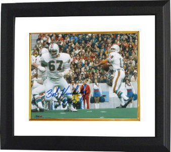 CTBL-BW7156 Bob Kuechenberg Signed Miami Dolphins 8 x 10 Photo Custom Framed 17-0
