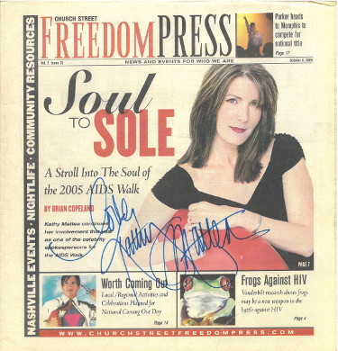 CTBL-026399 Kathy Mattea Signed Freedom Press Full Magazine October 6, 2005 with Love Minor Tear - JSA No.EE61382